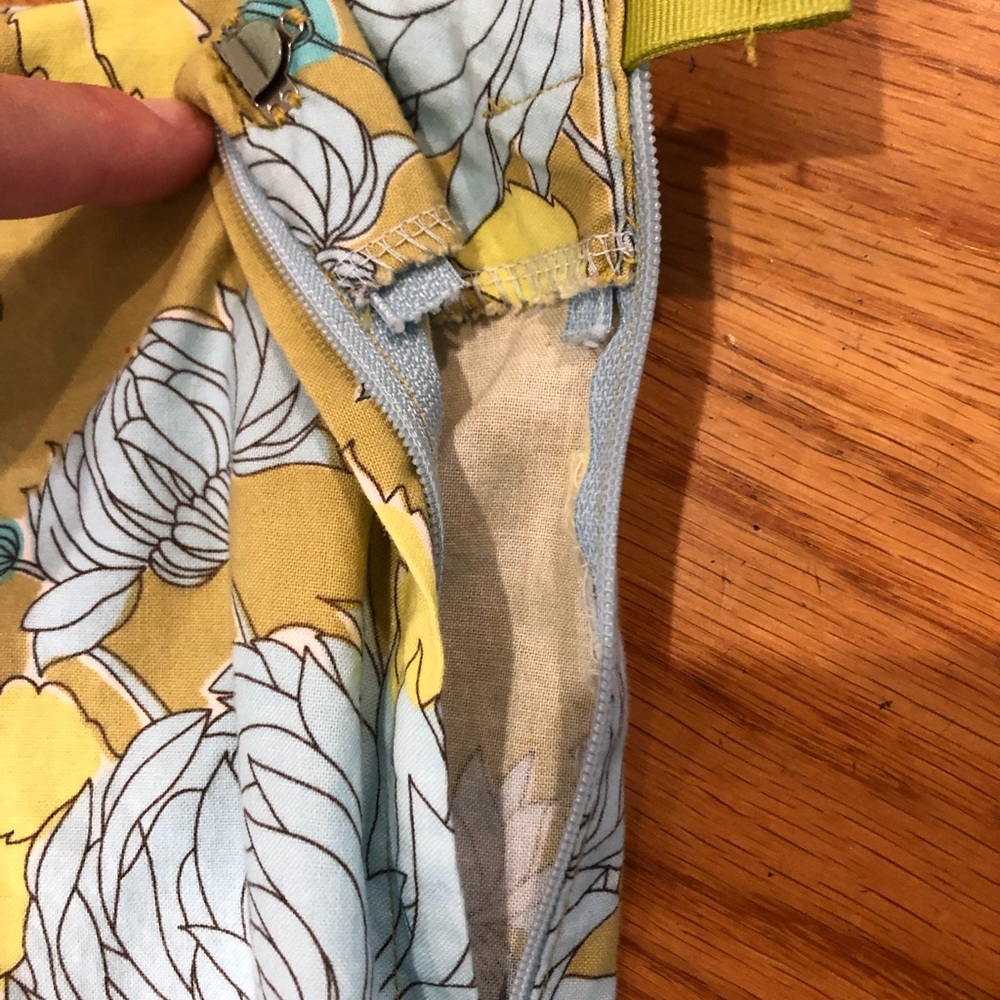 Handmade beautiful floral pants lightweight and fantastic;  Lilly Pulitzer style - Picture 7 of 8